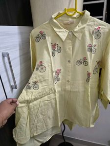 Chic Bicycle Print Button-Down Tunic Top
