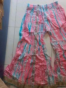 Offer!! Pink Floral Kurta Set