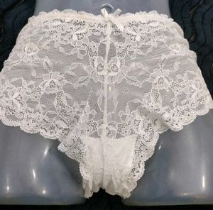 Elegant White Lace Panties 🤎