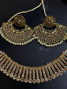 Gold-Toned Stone Choker &amp; Chandbali Set