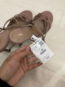 ZARA Knotted Stylish Heels