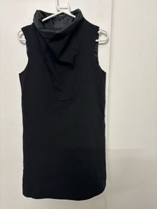 ZARA Sleek Black Sleeveless Tunic dress