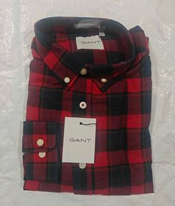 GANT Men's Red Plaid Button-Down Shirt