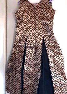 💥🆕️ Black Brocade Long Kurti (Sleeves Available)
