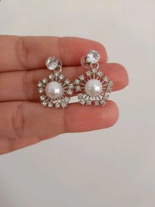 Elegant Pearl and Crystal Flower Earrings