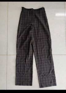 Chic Plaid Pants