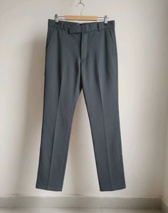 Chic Women's Dark Grey Trousers