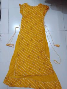 Yellow Kurta Set with Lehariya Print