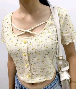 Floral Print Criss-Cross Crop Top