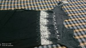 Elegant Black &amp; White Embroidered Kurti
