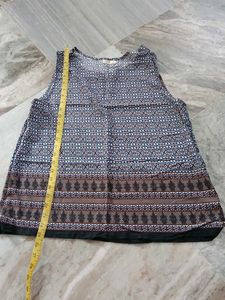Stylish Sleeveless Printed Top