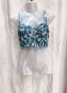 22238. Blue Floral Print Crop Top