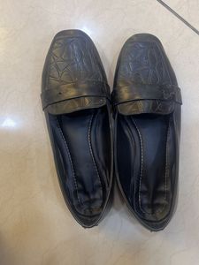 Black Crocodile Loafers