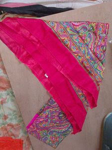 Vibrant Paisley Print sakaf