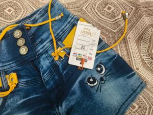New with tag Cute Denim Shorts for 4-6 years