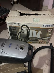 Forbes Vacuum Cleaner - Silver