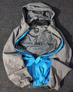 THE NORTH FACE BLUE AND GREY JACKET