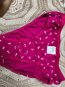 New without tag Floral Panty L size in 32 wai