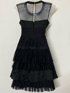 Pintresty Chic Black Ruffled Dress