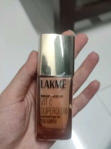 Lakme Vit C Superglow Skin Perfecting Tint