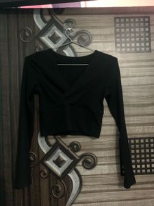 Black V-Neck Crop Top