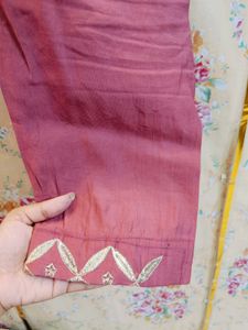 🇳🇿💫🎀Elegant Embroidered Kurta Set