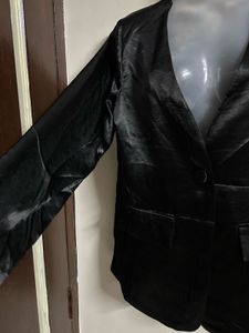 Chic Black Blazer