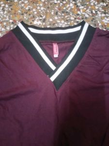 Maroon V-Neck Long Sleeve Top
