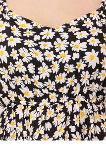 Chic Daisy Print Maxi Dress