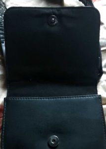 PRICE DROP🚨Stylish Black Crossbody Bag