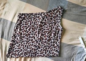 SHEIN One-Shoulder Floral Leopard Print Top