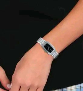 Casio For ladies watch ⌚️  PREMIUM QUALITY AT SALE