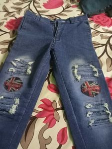 Stylish Ripped Denim Jeans