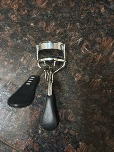 Eyelash Curler