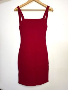 Chic Red Square Neck Mini Dress