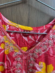 Naira Cut Vibrant Floral Print Kurta