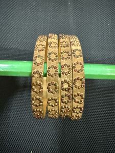 Assorted Bangle Set