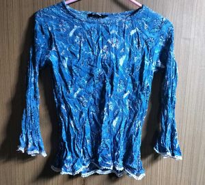 Blue Floral Print Crinkle Top