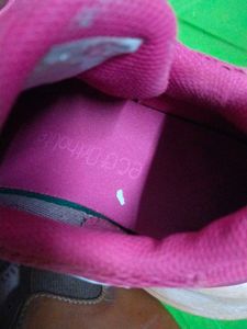 Sports Shoes