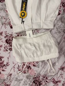 White Co-ord Set. top- West side bottoms- offduty
