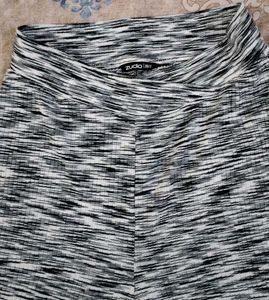 Zudio Flared Leggings/Active wear