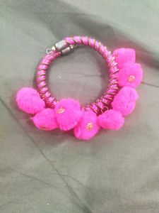 Pink  Pom Bang