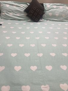 king size Bedsheet with Pillow Covers