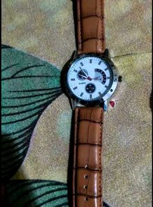 Stylish Men's Quartz Watch