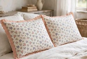 1Pair each Floral Pillow Covers
