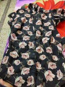 Stylish Floral Print Button-Up Blouse
