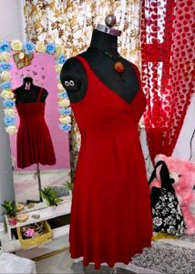Elegant Red V-Neck Party Dress