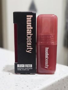 Huda Beauty blush