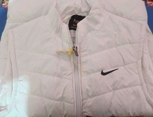 Nike Men's White Puffer Vest