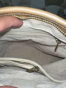 Stylish Gold Crossbody Bag Thoda damage hai photos